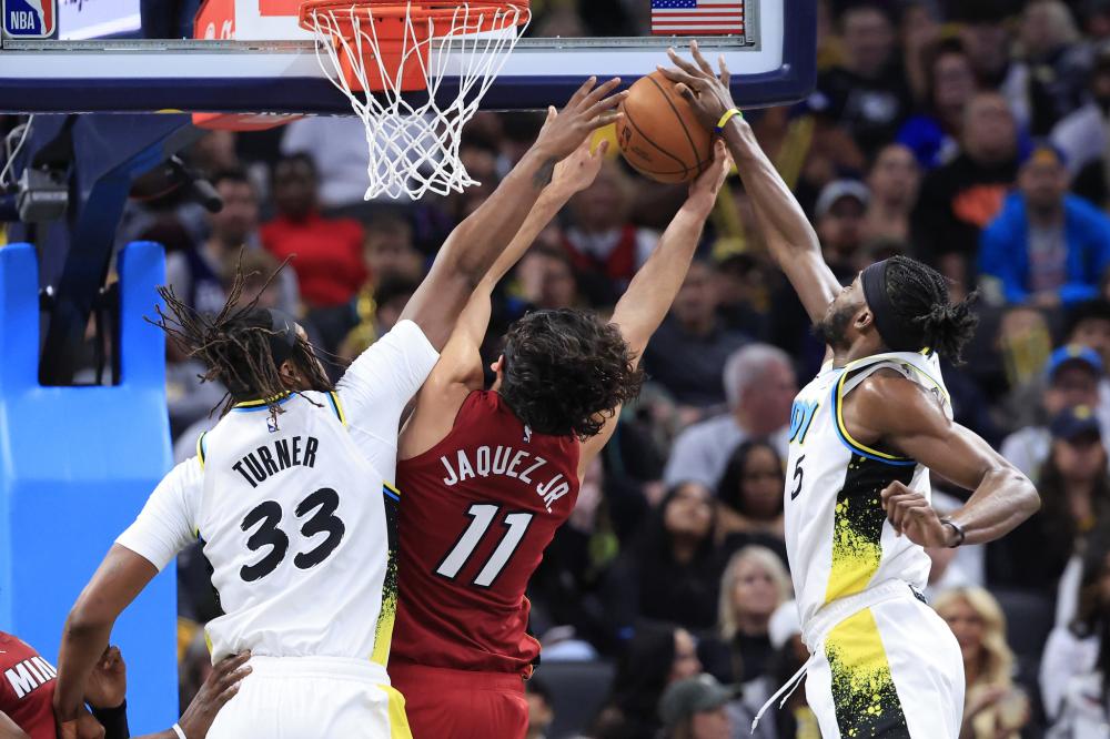 为中场核心 为中场核心