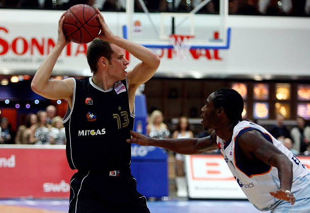 争激烈的西 争激烈的西